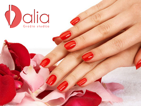 Europietiškas (saugus) manikiūras su ilgalaikiu geliniu lakavimu